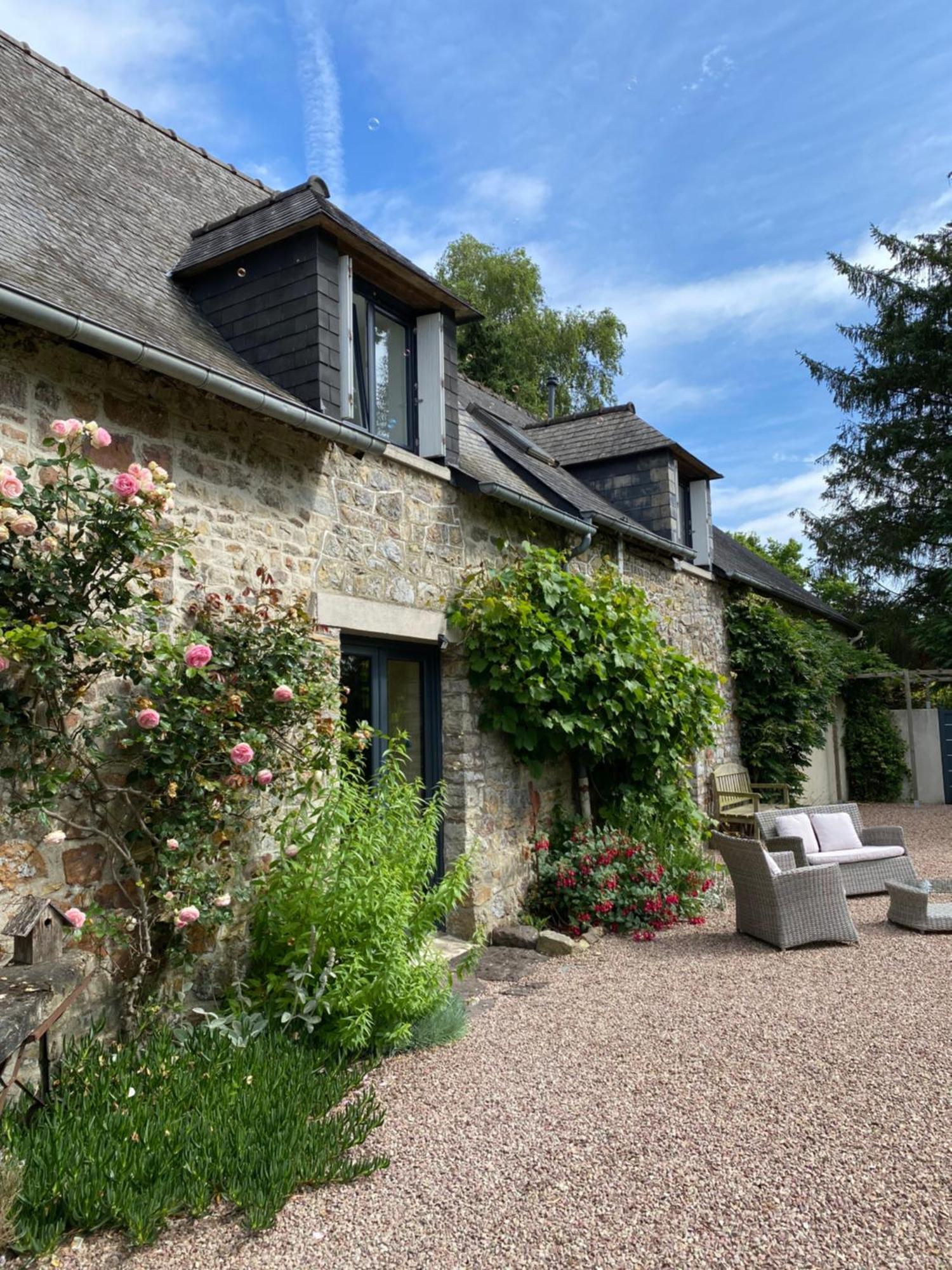 Bed and Breakfast L'Hôtié de Brocéliande Paimpont Exterior foto